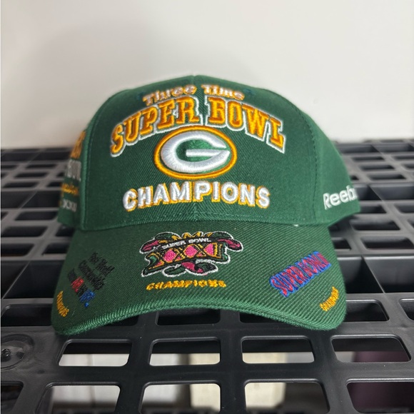 VTG Green Bay Packers Hat Three Time Super Bowl Champions Reebok Hook Loop NFL - Picture 1 of 4